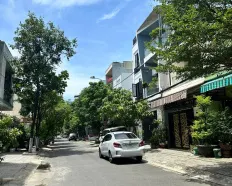 Bán nhà Giang Văn Minh, Hải Châu. Ngang rộng 9m. Thích hợp nhà vườn, homestay, villa mini