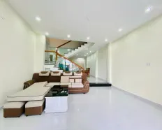 Cho thuê nhà 3,5 tầng 5PN full NT đẹp đường Phan Huy Chú sát cầu Trần Thị Lý, Sơn Trà, giá 32tr/th