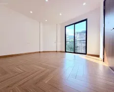 Phân lô! Cho thuê nhà ngõ 10 Nghĩa Đô, 76m2, 5T, ô tô tránh, làm VP, Spa, trung tâm đào tạo...