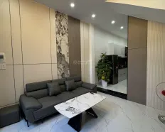 Nhà Ông Ích Khiêm, sát biển, chỉ có hơn 4 t