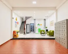 Oto tránh đỗ! Cho thuê nhà Trung Kính, 60m2, 6T, làm VP, Spa, showroom, studio, trung tâm tiếng Anh