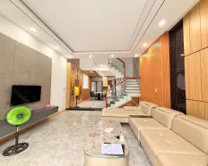 Cho thuê nhà 3 tầng đầy đủ nội thất ngay biển Đà Nẵng đường Phùng Chí Kiên
