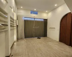 Cho thuê nhà HXT 1/ Sư Vạn Hạnh, P.12, Quận 10 [Quận 10] Giá 25tr, 6PN - 4WC.
