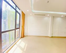 Cho thuê văn phòng Cát Linh, Đống Đa 75m, tòa nhà mới 100%, giá chỉ 15 triệu/tháng