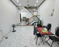 Nhà riêng 1/ Phan Đình Phùng giá 14 triệu/th 2PN-Sẵn nội thất-93m2