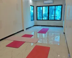 Chính chủ cho thuê nhà riêng 55m2 x 5 tầng, thang máy, ngõ 2 ô tô tránh, phố Trung Kính - Cầu Giấy