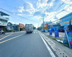 Chủ cắt lỗ 5 tỷ cần bán 1 hecta đất đường nhựa gần chợ, trường học Tỉnh Lộ 7/ Giá rẻ chỉ 2 triệu/m2