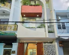 Mình chính chủ cần bán nhà 3 tầng đường Lê Văn Sĩ, p. Hòa Minh q. Liên Chiểu, Đà Nẵng