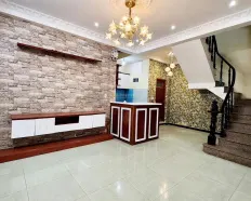 Cho thuê nhà 3 tầng hẻm 101 Thành Thái, P.14, Quận 10 hẻm thông Tô Hiến Thành giá chỉ 16tr