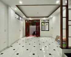 Minh khai ngõ nông sắt phố 3 thoáng , cách ô tô 25M, kết noiis giao thông thuận tiện ,tổng 3 ngủ