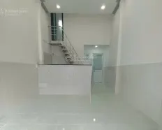 Cho thuê nhà nguyên căn hẻm xe hơi ngay Đại Học Văn Lang, Gò Vấp - 9tr5 - 2PN