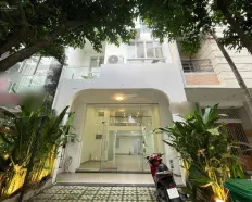Nhà phố Hưng Gia 3 Phú Mỹ Hưng, DT 6x18m, Giá 2.200 USD/Tháng, Bao thuế