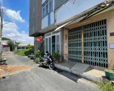 Cho thuê nhà nguyên căn 10tr còn thương lượng