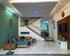 Cho thuê nhà MT Khuê Mỹ Đông gần Hồ Xuân Hương. Giá 25tr diện tích: 85m2 xây 03 tầng