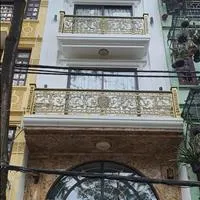 Nhà mới 7 tầng đẹp như tranh, mua nhanh, ở liền