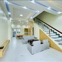 Nhà khu Melosa Garden 5x17m - đầy đủ nội thất - an ninh 24/7, 4 phòng ngủ 4 WC tiện ích cao cấp