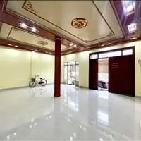 Cho THUÊ nhà 1T2L ngang 8m mới sơn sửa 100% ngay trung tâm Biên Hoà