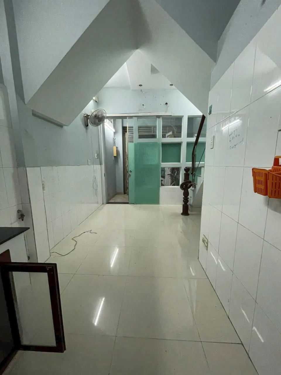 Cho thuê nhà nguyên căn hẻm xe hơi đường Nguyễn Văn Công, Gò Vấp, 7 triệu/tháng