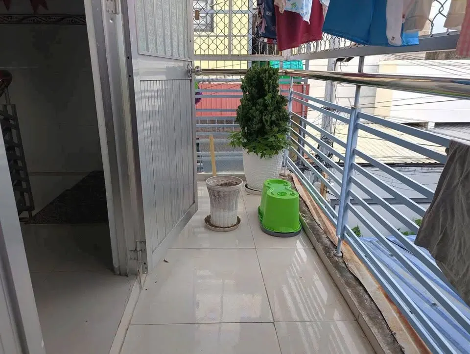 Cho thuê nhà 1 trệt 1 lầu, 4.5x12m, khu dân cư 148 đường 3/2, Cần Thơ