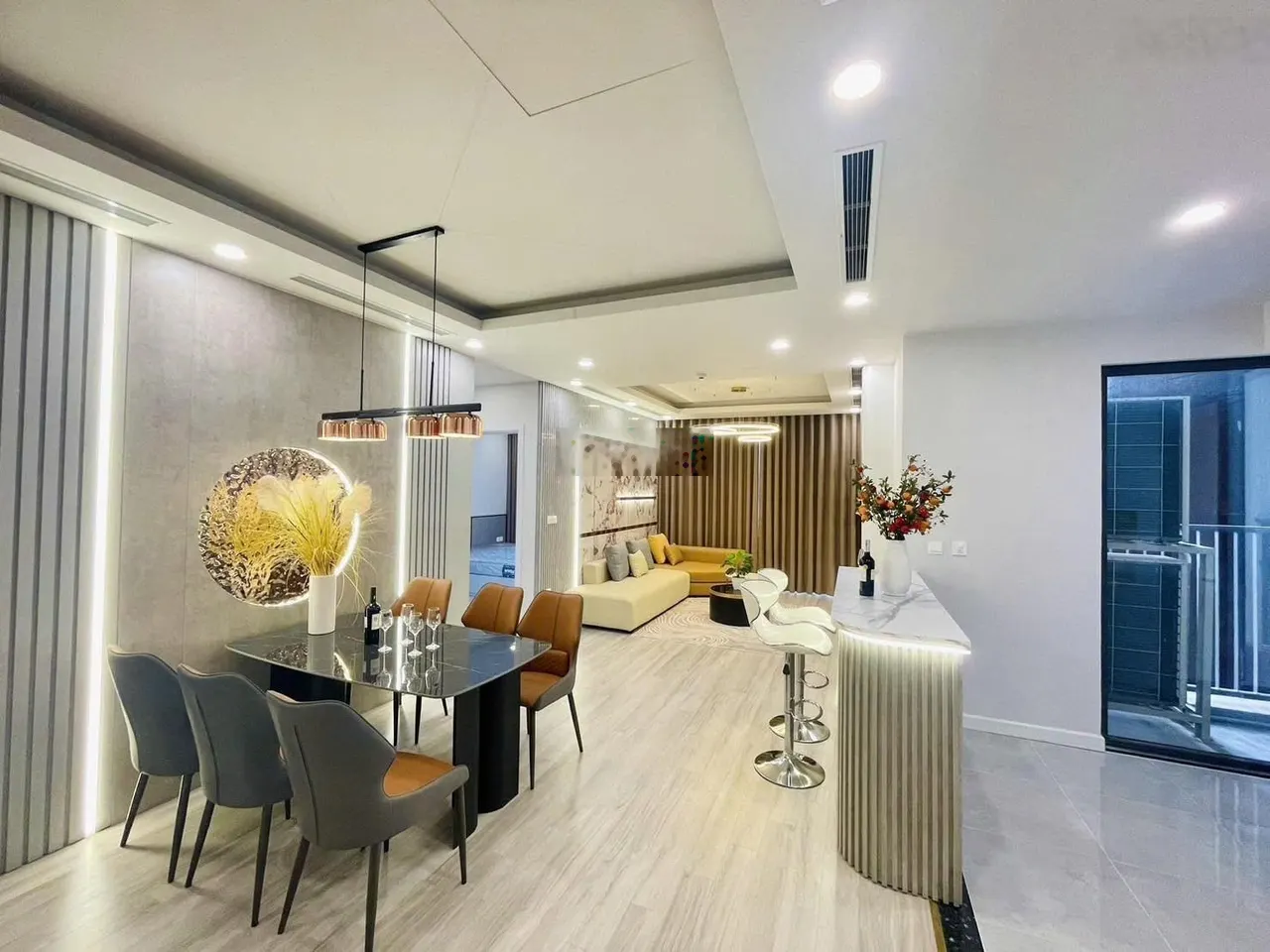 Gấp! Cho thuê căn hộ Brg Diamond 25 Lê Văn Lương, 3 phòng ngủ đẹp, 110m2, giá chỉ 26 triệu/tháng