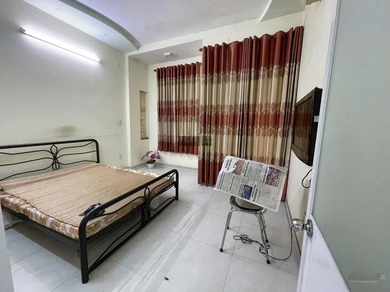 Nhà nguyên căn ngay Bến đò Linh Đông - Giá 9tr, 2 Pn, 2wc