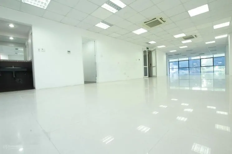 Cho thuê tòa nhà mặt tiền Thạch Thị Thanh, Phường Bến Nghé, Quận 1. DT: 12x25m, 1 hầm trệt 5 lầu