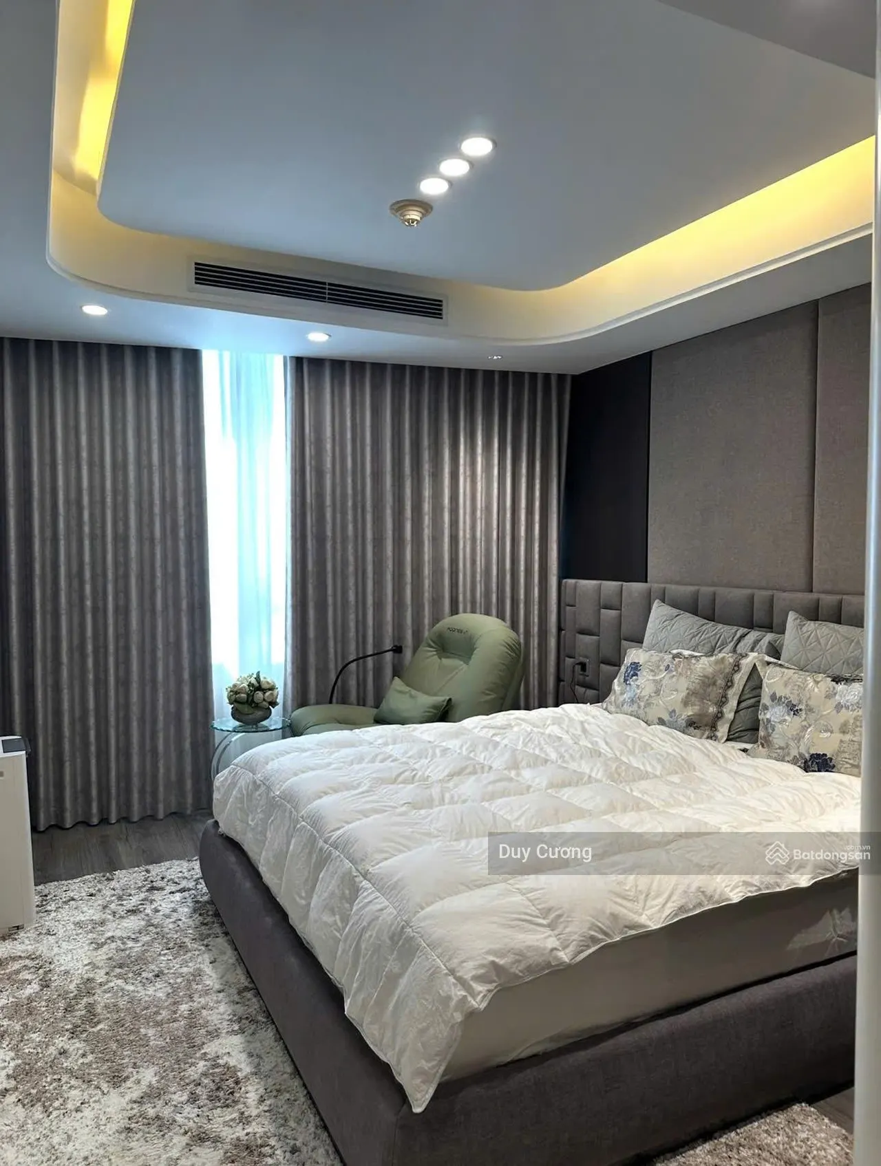 Cho thuê 3 phòng ngủ, 128m2, tháp Đông, tầng 26 Indochina Plaza Xuân Thủy, IPH
