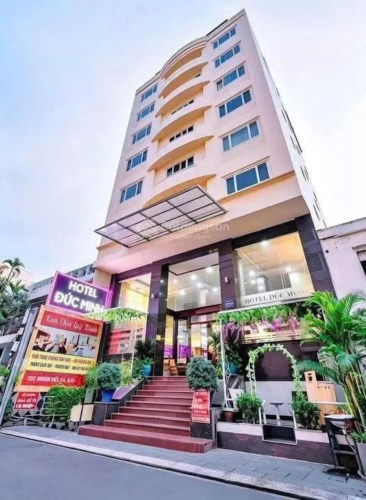 Cho thuê tòa nhà mặt tiền hoàng việt tân bình vị trí đẹp diện tích lớn khai thác đa công năng