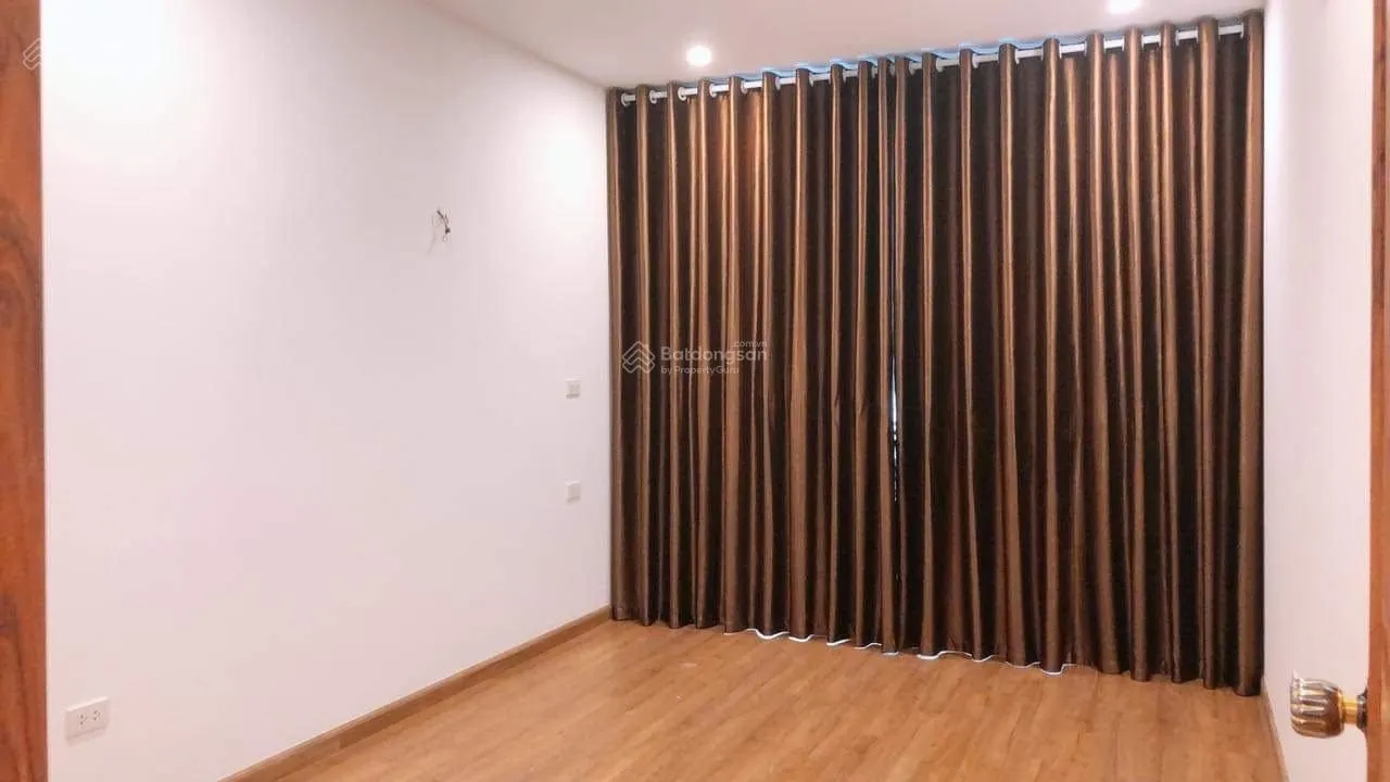Cho thuê căn 3 phòng ngủ giá 17,5 tr/tháng tại Le Capitole 27 Thái Thịnh