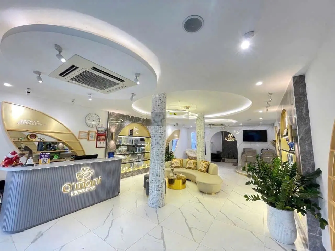 Cho thuê nhà mặt tiền Phạm Viết Chánh (480m2), ngang 6m - có PCCC, Quận 1