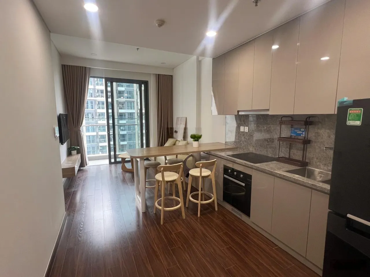 Cho thuê CC Masteri Waterfront, 12 triệu VND, 64m2, 2PN, 2WC, giá cực chất