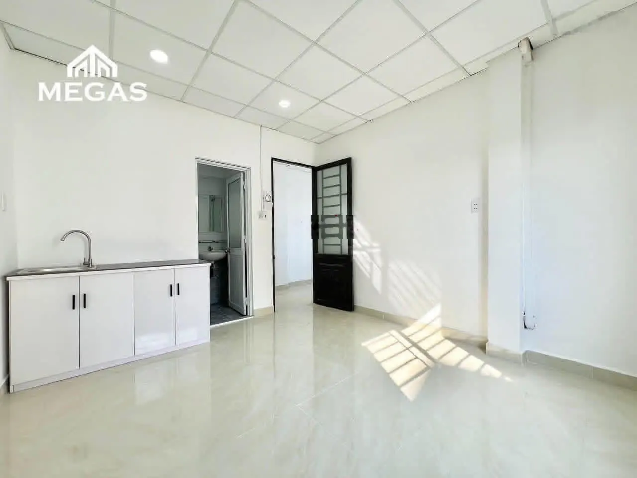 Phòng cao cấp cửa sổ thoáng ngay Etown Cộng Hòa, nhà ga T3 Tân Bình