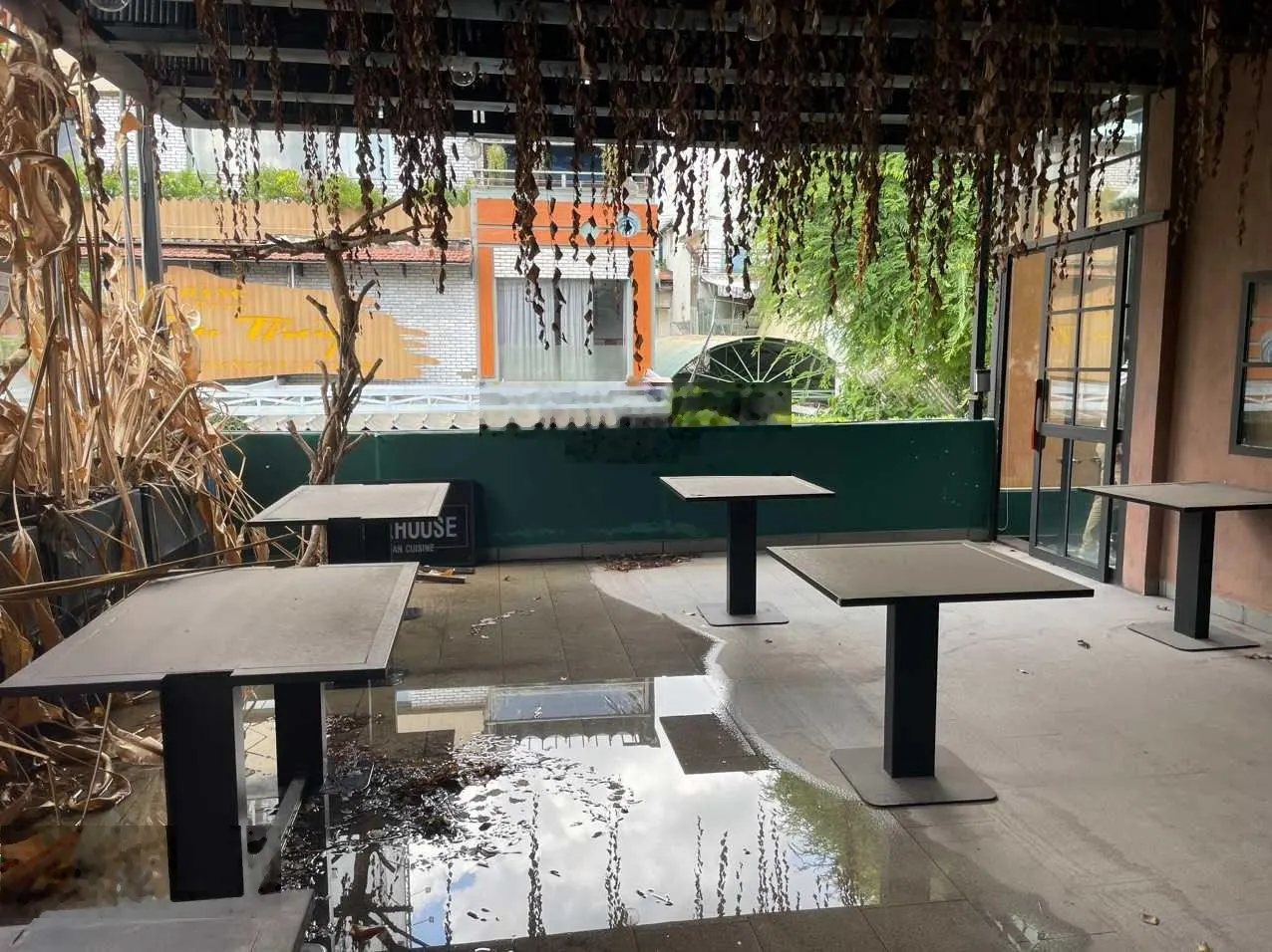 Cho thuê nhà góc 2 mặt tiền Nguyễn Thị Minh Khai, góc Cao Thắng, Quận 3