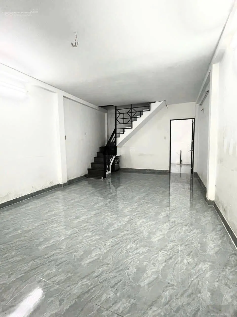 Nhà rộng 5x24m 1 lầu 3PN 2WC hẻm xe hơi ngay Phạm Văn Bạch