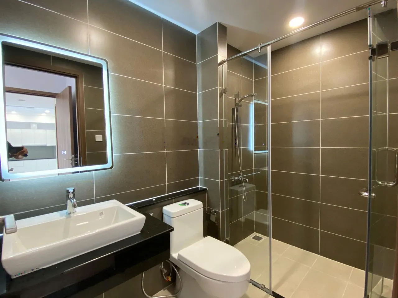 Cho thuê The Rivana 73m2, 2PN, 2WC, Full nội thất chỉ 8,5 triệu/tháng. LH 089••••98