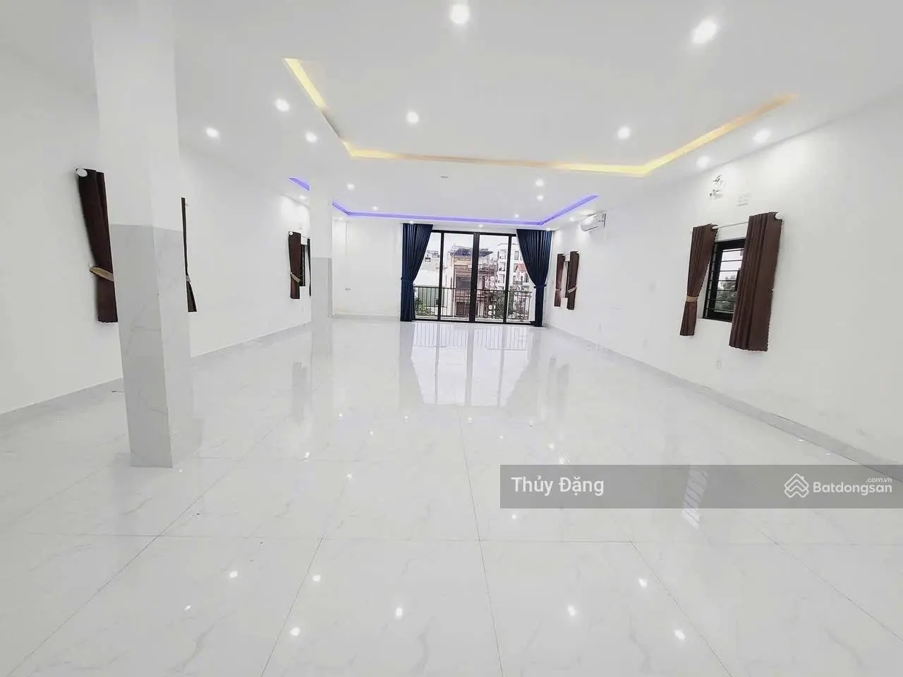 Cho thuê nhà đường Hồ Xuân Hương - 130m2 * 2 Tầng - Ngũ Hành Sơn - Gần Biển