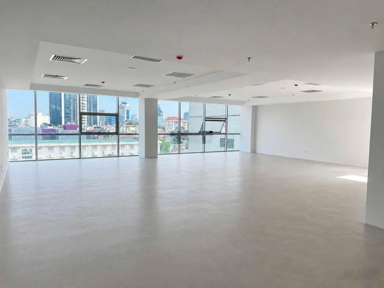 Tòa nhà mới xây Bạch Đông Ôn Quận 2, DTSD ~1800m2, hầm 8 tầng nổi thang máy