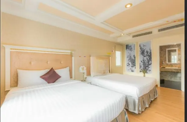 Cho thuê nhà MT Đường Cao Bá Quát, Phường Bến Nghé, Quận 1. DT: 12x20m. 6 lầu, ST. DTSD: 1.700m2