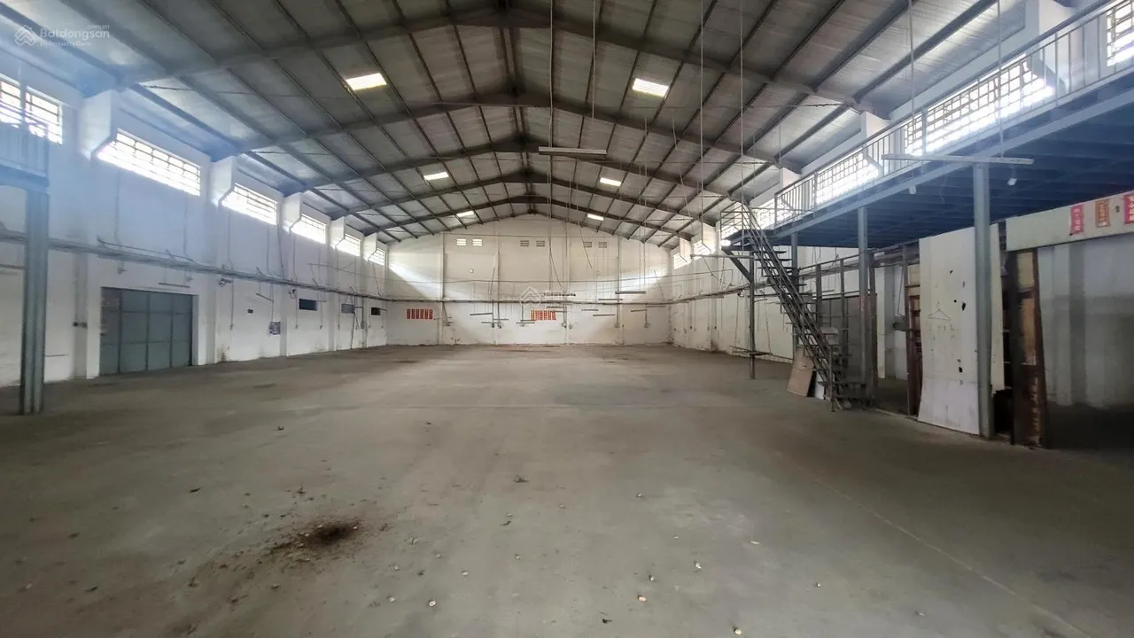 Cho thuê nhà xưởng Bình Tân, 1800m2, đường Công 40f, giá 150tr/th