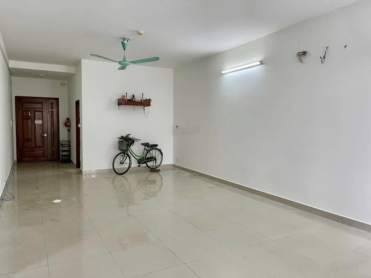 Cho thuê căn hộ 3PN nhà mới sơn có NT - CC BellezaQ7 - DT 124m2 - Giá 11 triệu