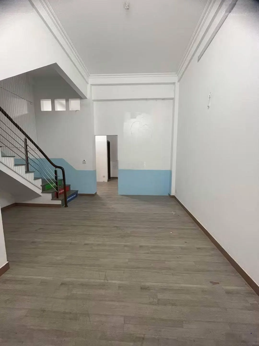 Cho thuê nhà riêng 5 tầng 60m2 khu phân lô đường 8m có vỉa hè, đỗ xe 24/7