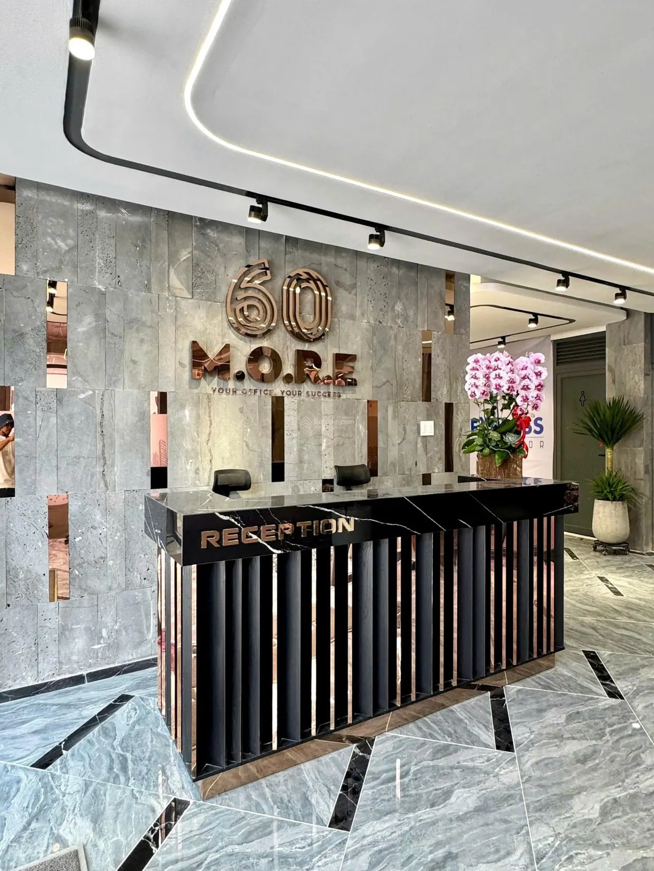 Siêu phẩm Quận 3 trống lại sàn 392m2 chỉ 300.000đ/m2 đường Nguyễn Thông Q3. Vị trí trung tâm