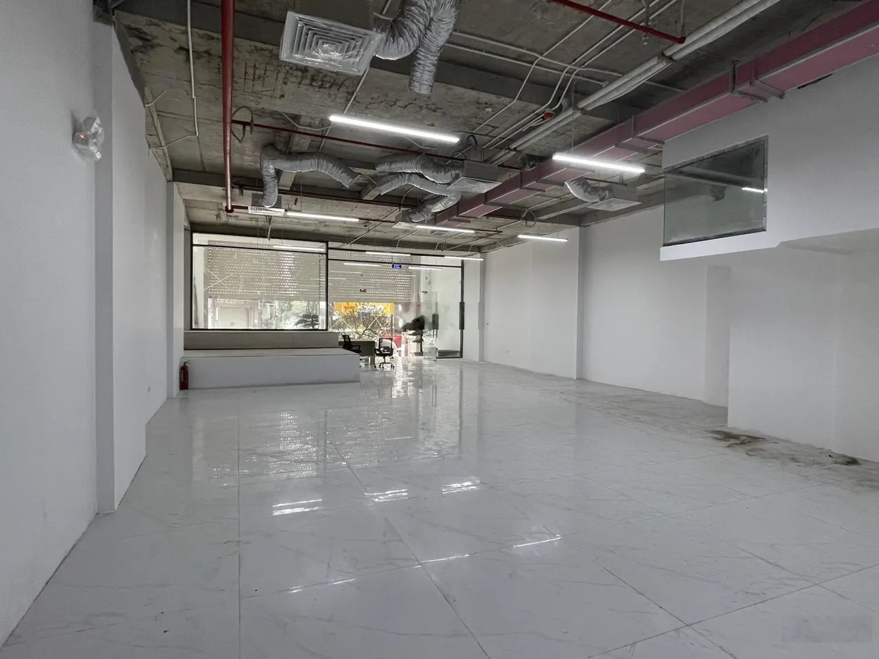 Cho thuê MBKD phố Nguyễn Du, 150m2 Diện tích, 7.5M Mặt tiền, Thông sàn, PCCC, Bảo vệ