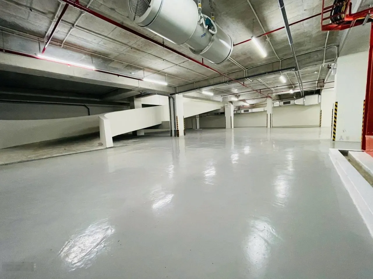 Cho thuê tòa nhà mặt tiền Trần Não diện tích sử dụng hơn 2200m2 quận 2
