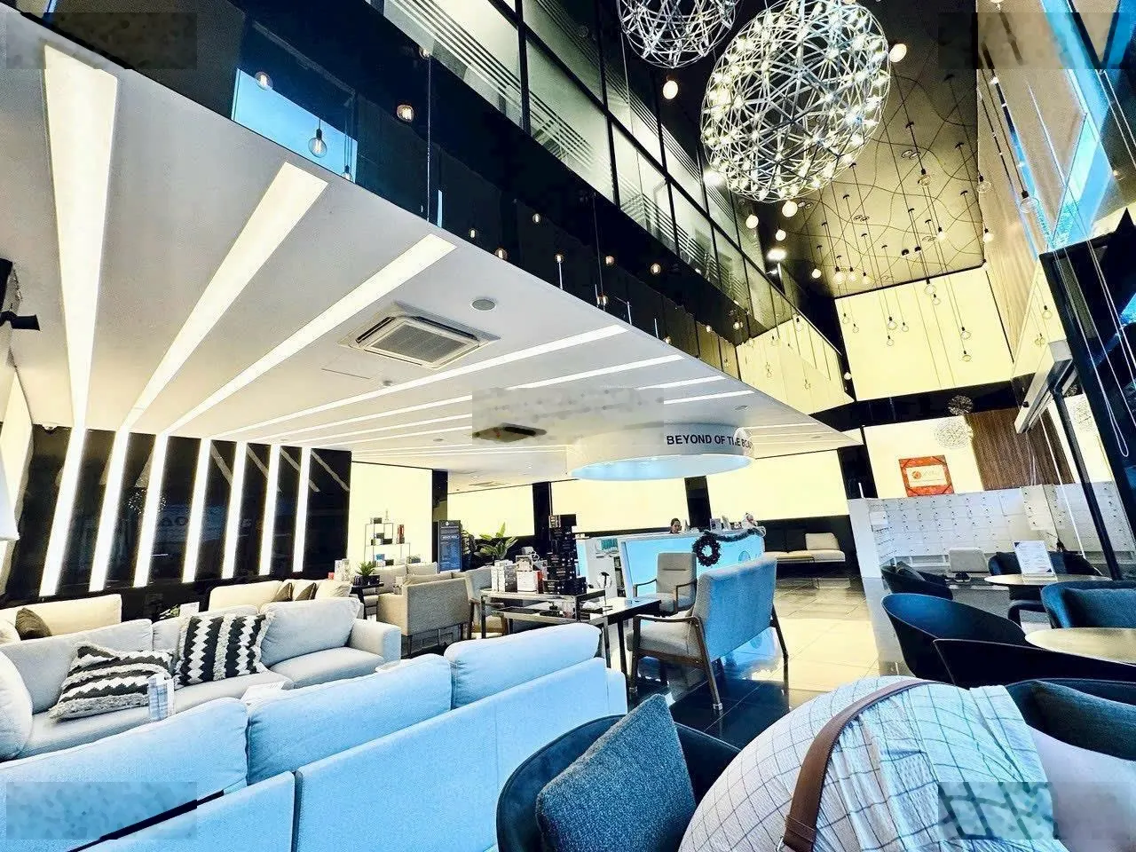 Cho thuê tòa văn phòng mặt tiền Trần Hưng Đạo Phường Bến Thành Quận 1 - Diện tích lên tới 400m²