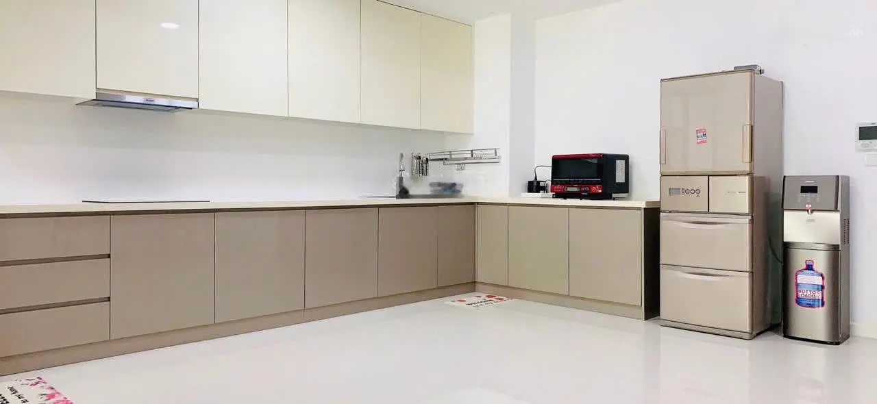Cho thuê nhanh căn hộ 2PN full nội thất ban công rộng - Xách vali vào ở ngay - Giá chỉ 38 triệu