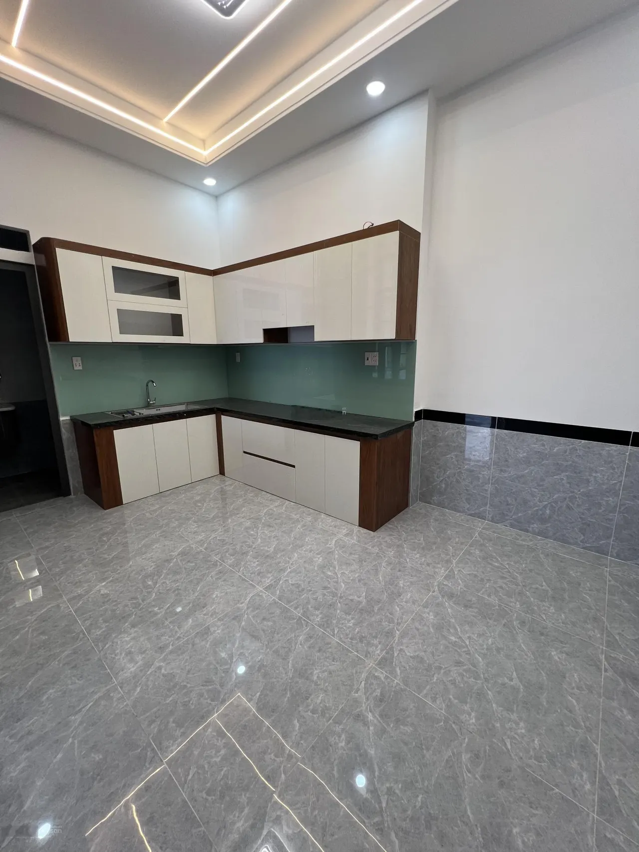 Bán nhà sổ riêng hoàn công KDC Bửu Long