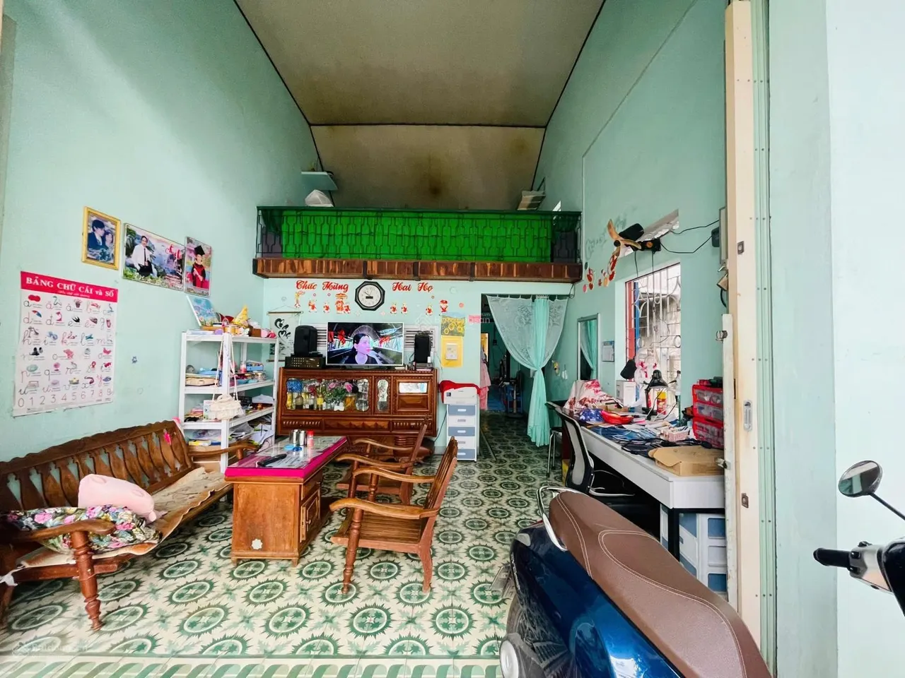 Nhà đường Dã Tượng đối diện công viên