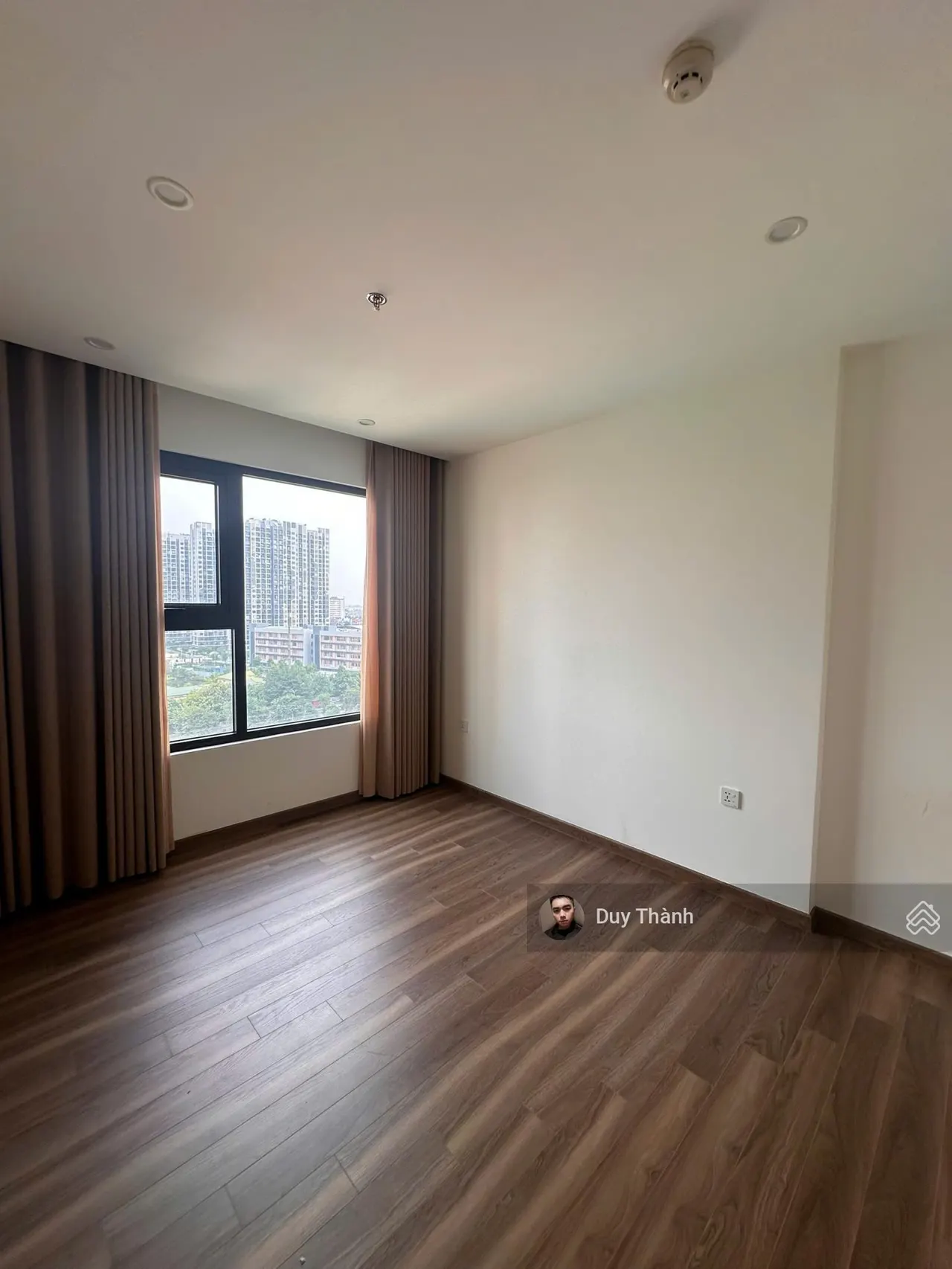 2 phòng ngủ 2WC tòa ZR3 đồ nguyên bản - sẵn rèm nóng lạnh - vào ở được luôn tại Gia Lâm VHOP 1
