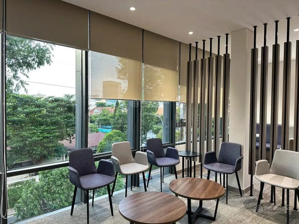 Cho thuê tòa nhà 285B Điện Biên Phủ, Quận 3 ngay vòng xoay Dân Chủ